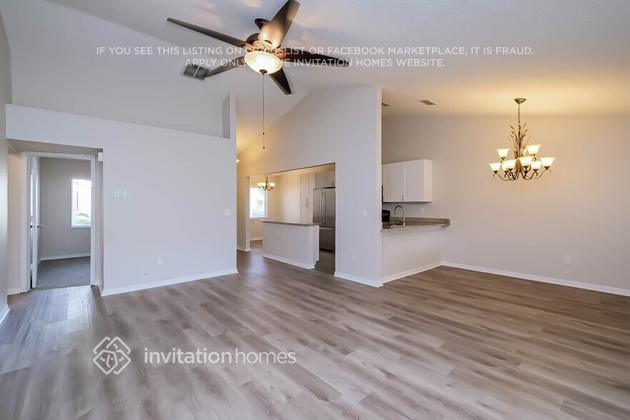 Building Photo - 1329 Mohrlake Dr