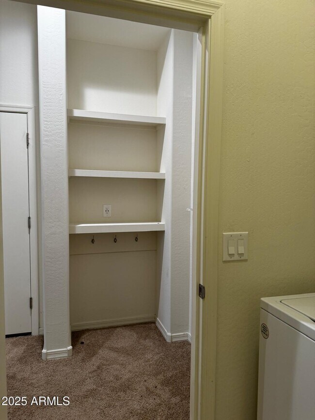 Building Photo - 5526 N 107th Ln