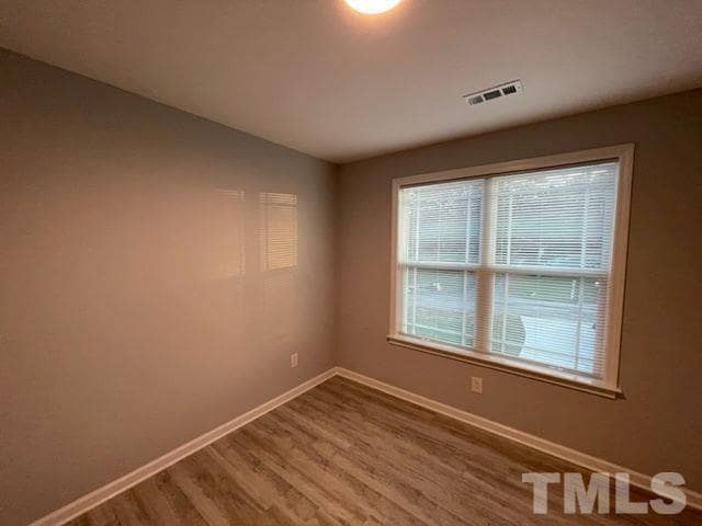 Building Photo - 103 Tanglewood Dr