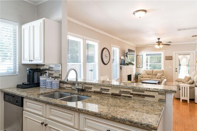 Building Photo - Live Wilder: Historic Charm Steps from Tam...