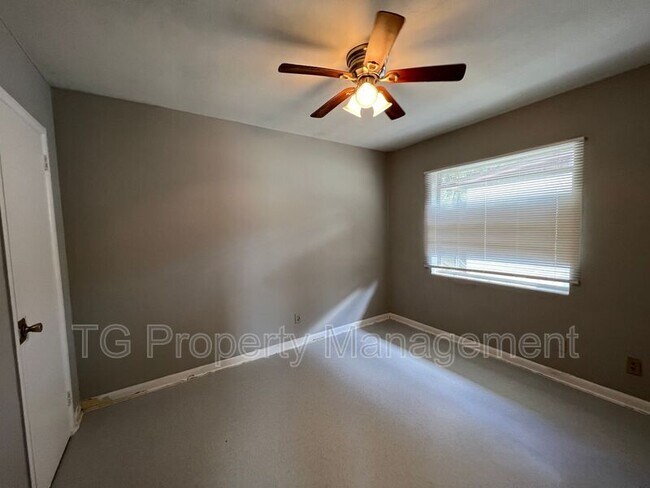 Building Photo - 7457 Grant Ave