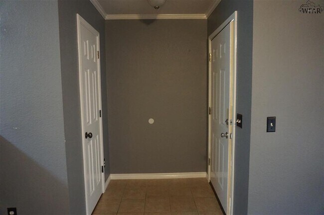 Building Photo - Red Bluff Terrace