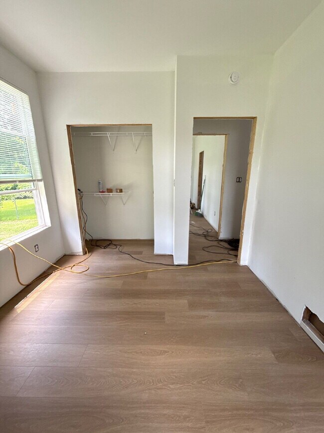 Building Photo - Fully Renovated Spacious 3BR in South Memphis – Section 8 Welcome