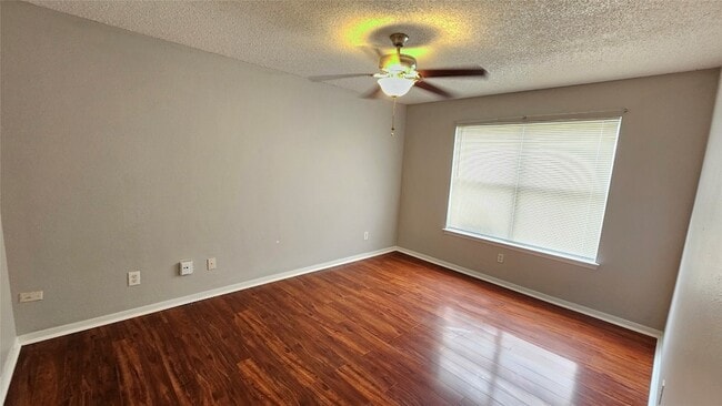 Building Photo - 7704 Sign St