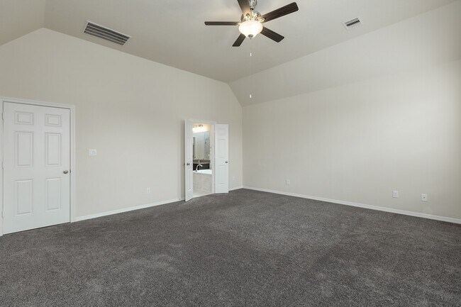 Building Photo - 2752 King's Retreat Cir