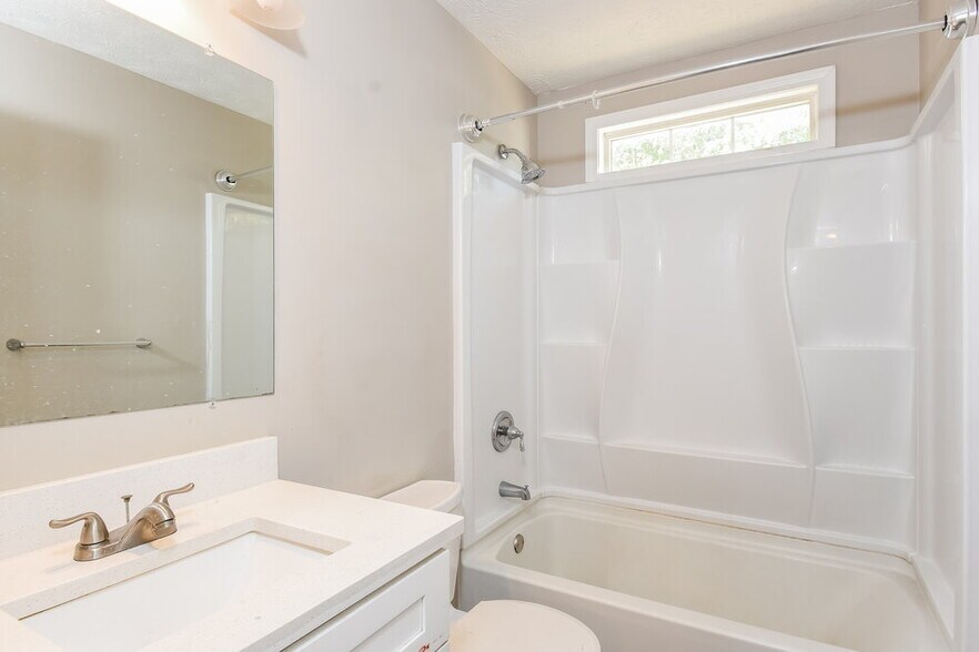 Building Photo - 2809 Golden Club Bend