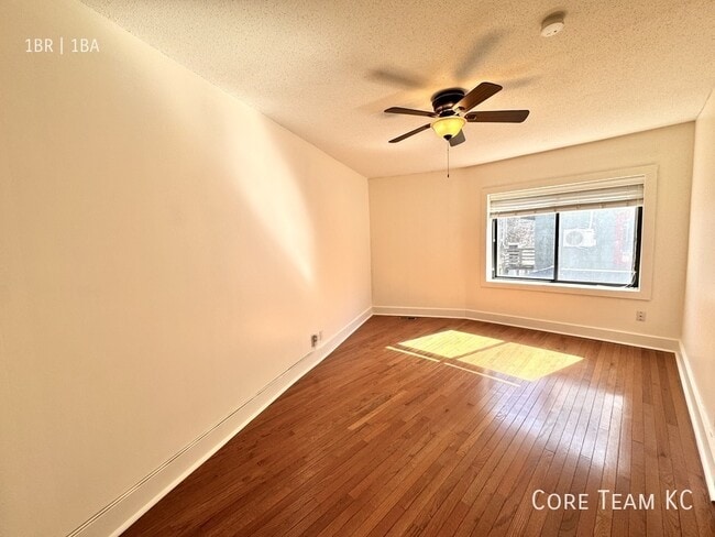 Building Photo - 4328 Roanoke Pkwy