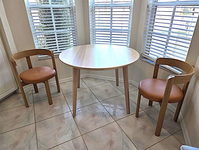 Building Photo - 2547 Estancia Blvd