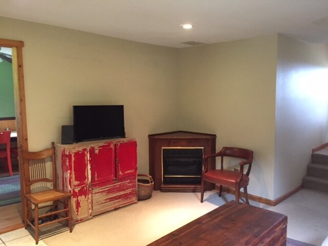 Building Photo - 755 Prospect Rd