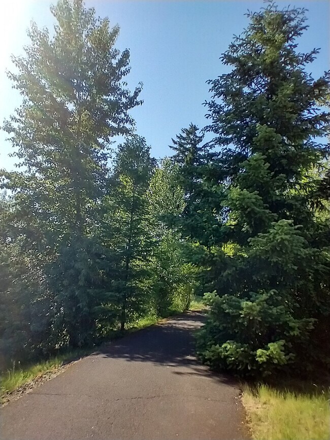 Building Photo - 12003 SE High Creek Rd