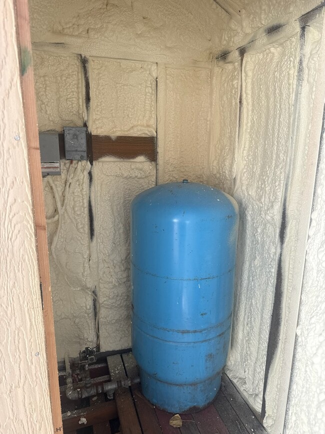 Building Photo - 1974 Cromwell Ln