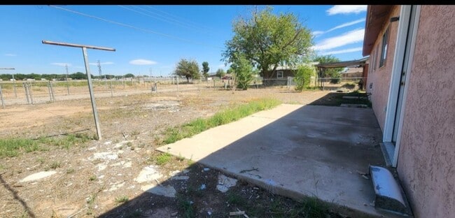 Building Photo - 307 Robins Dr