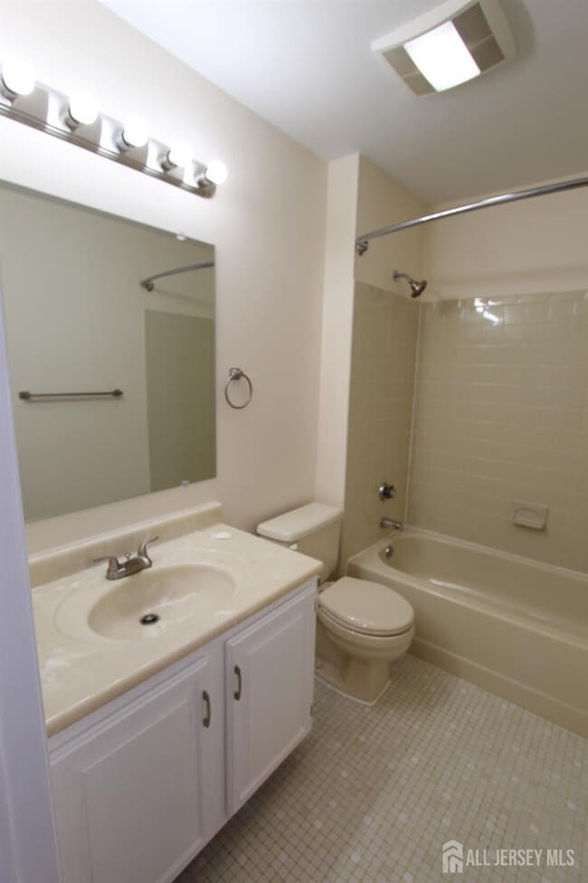 Building Photo - 1905 Aspen Dr