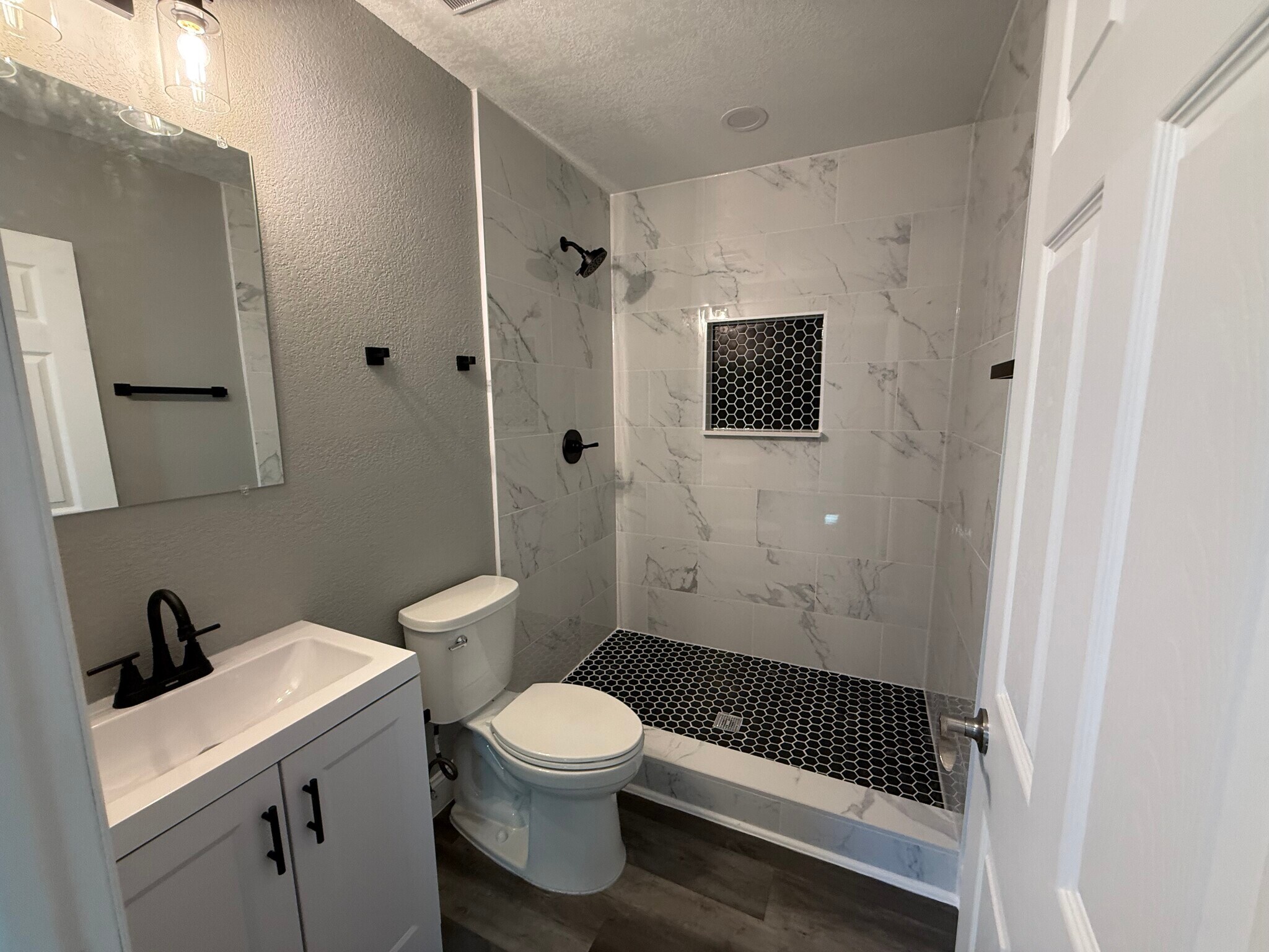 Building Photo - 2601 Dairy Rd