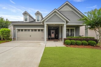 Building Photo - 10 Chicory Ct