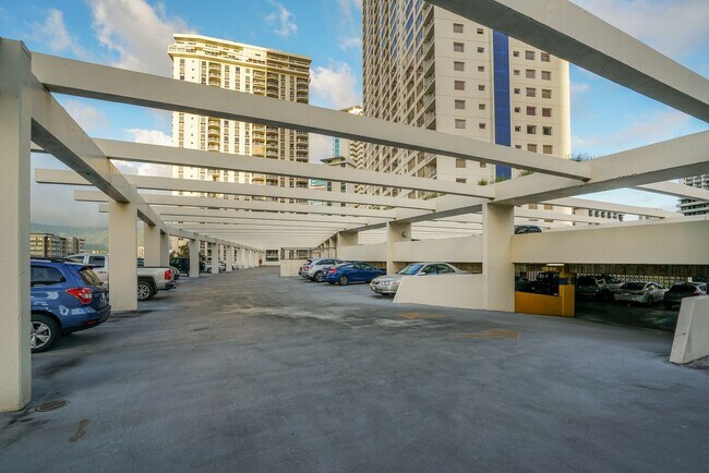 Building Photo - Remodeled One Bedroom One Bath at Villa on...