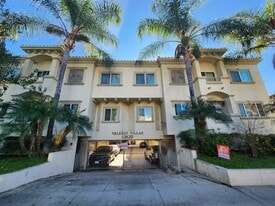 Building Photo - 13620 Valerio St