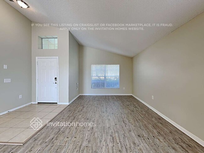 Building Photo - 142 Southampton Dr