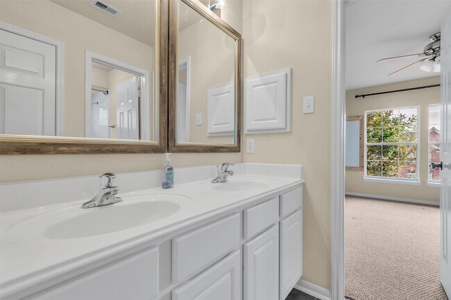 Building Photo - 24823 Corbin Gate Dr