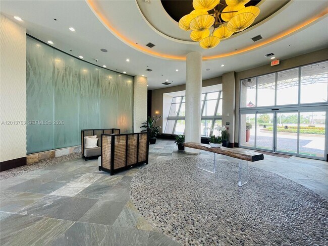 Building Photo - 2681 N Flamingo Rd