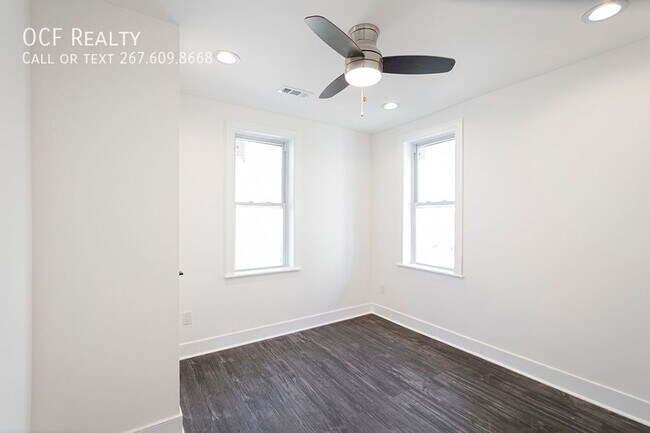 Building Photo - Point Breeze Two Bedroom Apartment