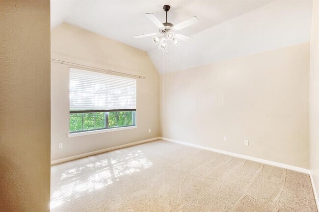 Building Photo - 30103 Wingfoot Cove