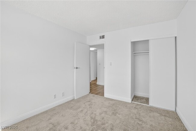 Building Photo - 5111 Orinda Ave