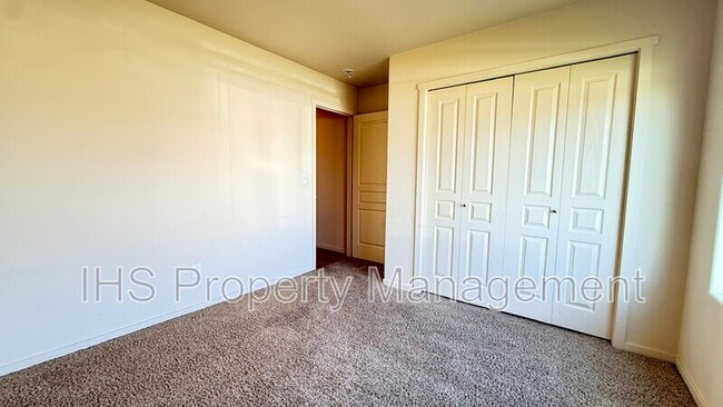 Building Photo - 5709 Sidon Ln