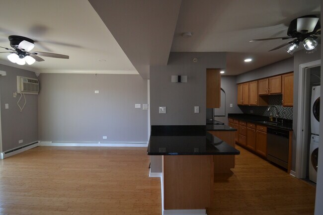 Building Photo - 17528 71st Ave