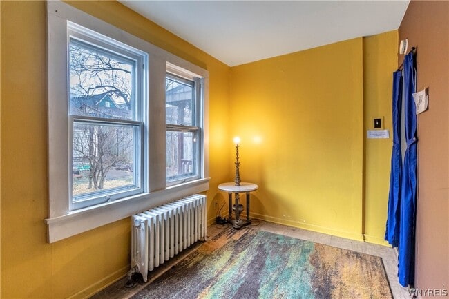 Building Photo - 107 Hawley St