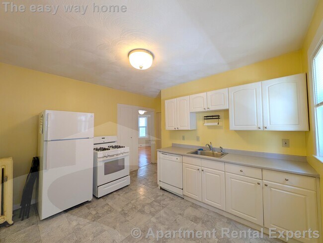 Building Photo - 79 Conwell Ave