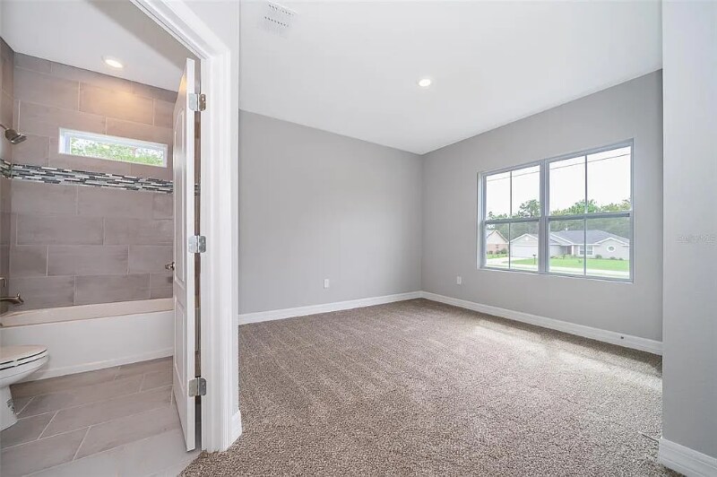 Building Photo - 5574 SW 128th Pl