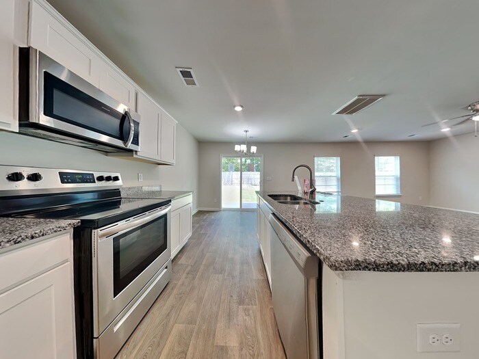 Building Photo - 498 Blue Garden Wy