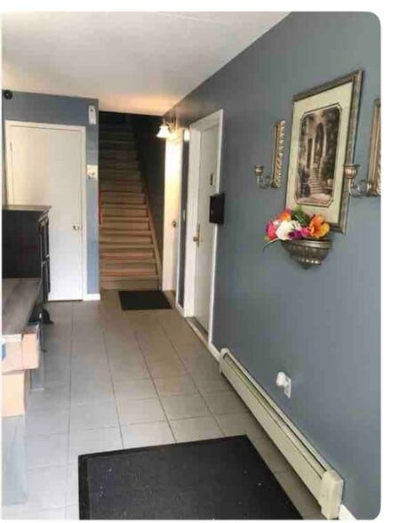 Building Photo - 315 Mt Eden Pkwy