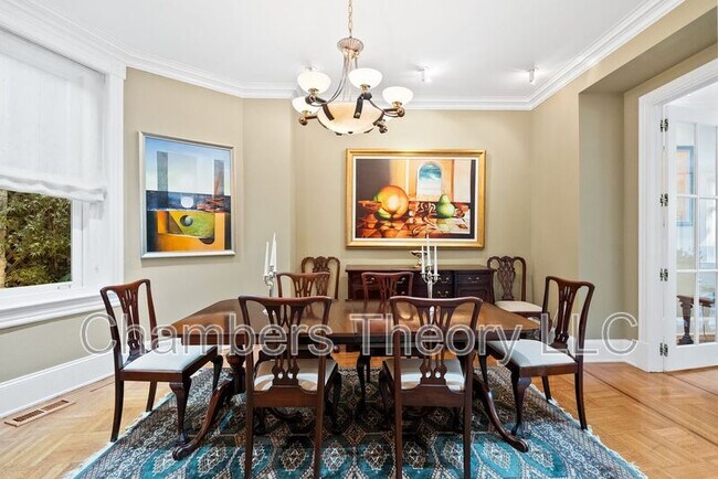 Building Photo - 2131 S St NW