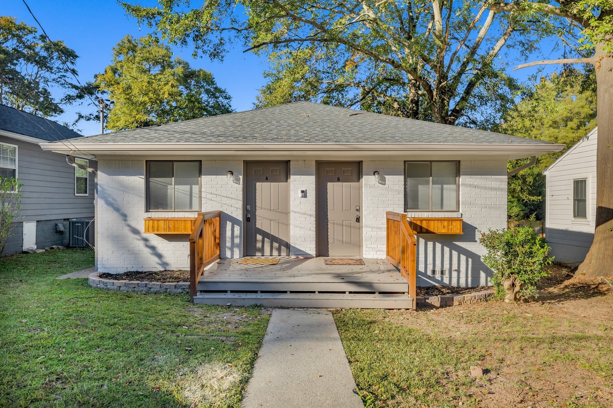 Building Photo - 1329 Walker Ave