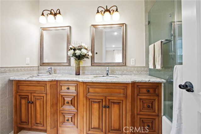 Building Photo - 1117 Encanto Dr