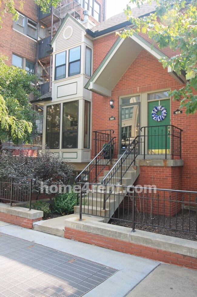Primary Photo - 413 W 10th St
