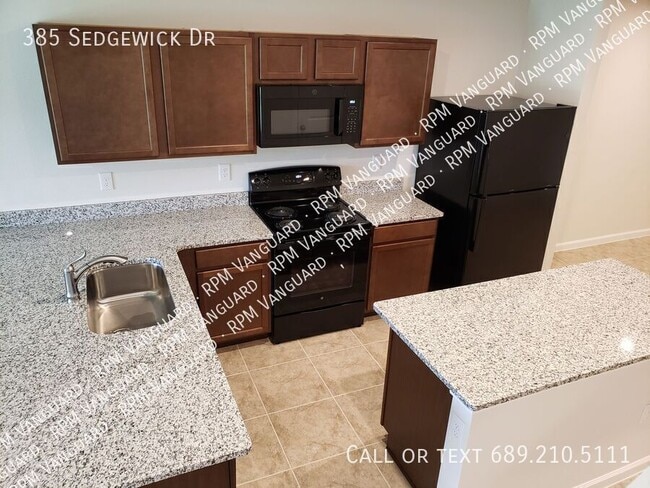 Building Photo - 385 Sedgewick Dr