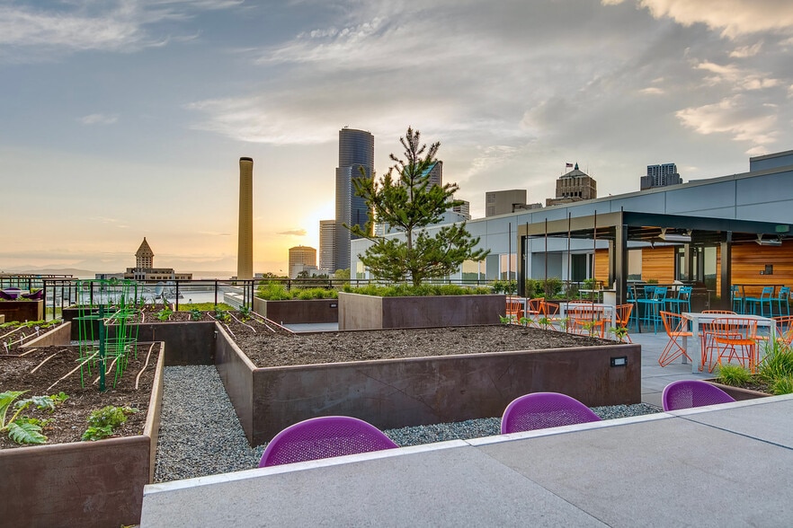 Building Photo - 123 Broadway-SI FL5-ID826