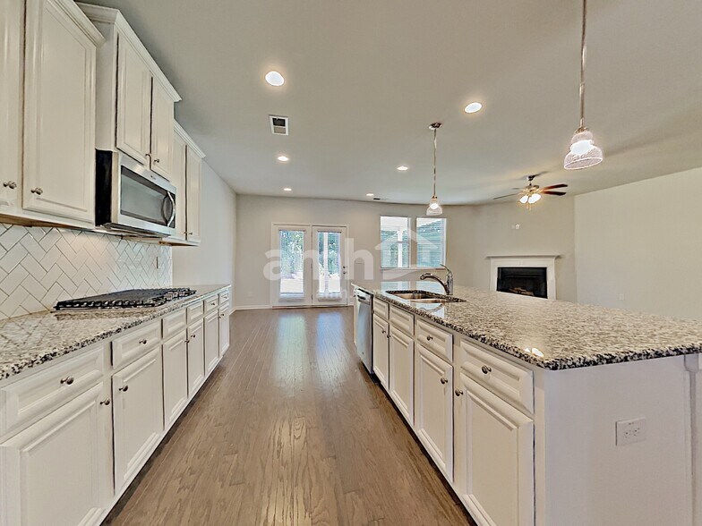 Building Photo - 3996 Woodoats Cir