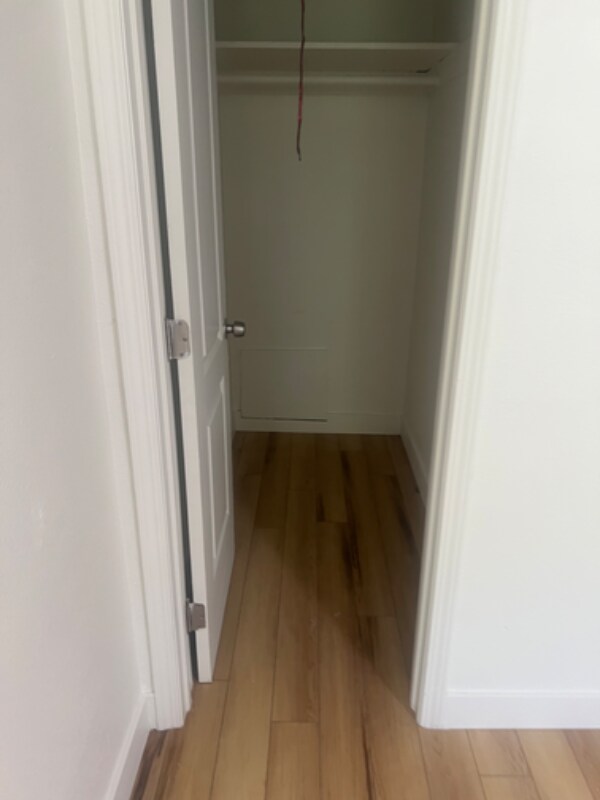 Building Photo - 6522 S Victoria Ave