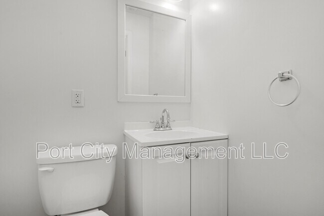 Building Photo - 2534 McCulloh St