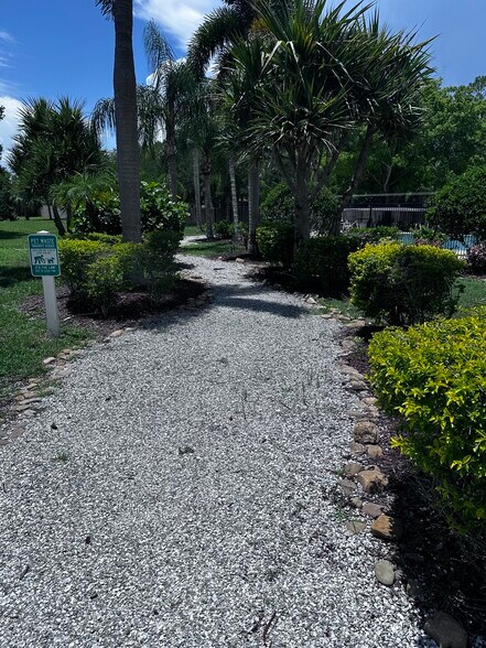 Building Photo - 6211 Bayside Key Dr
