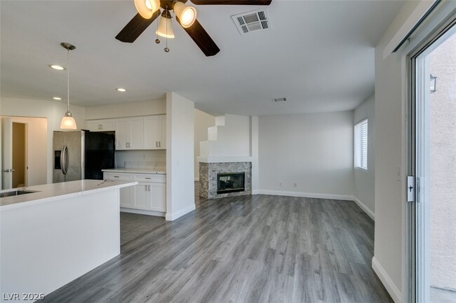 Building Photo - 8006 S Counterpoint Ln