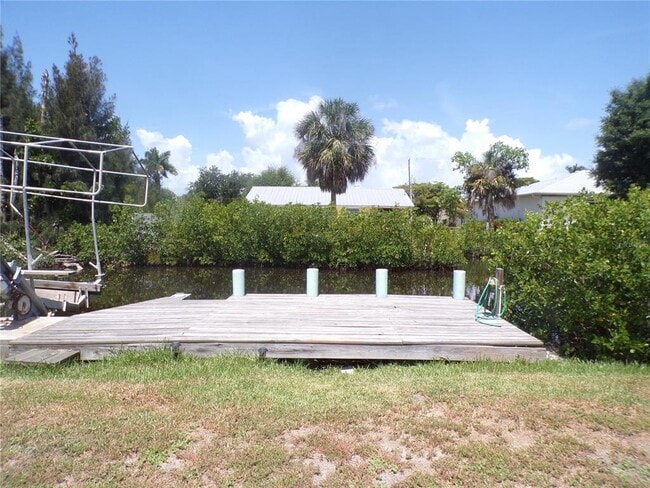 Building Photo - 421 Orchid Dr