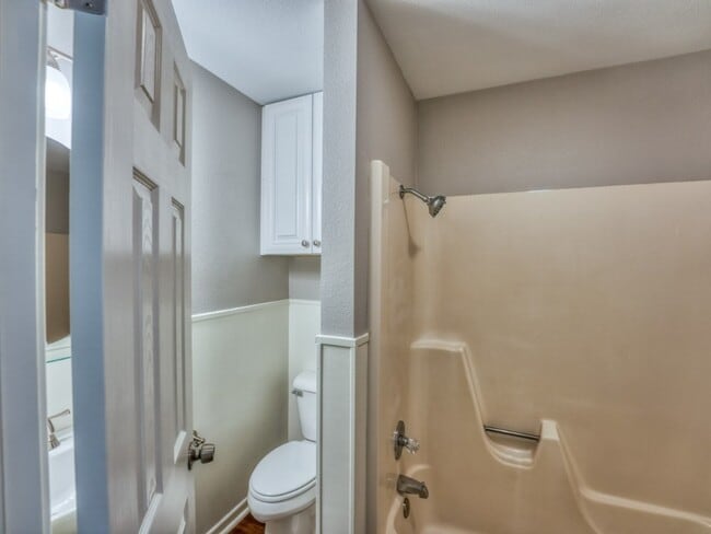 Building Photo - 207 McGee Trail