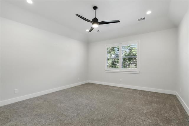 Building Photo - 1000 Hennesay Pk