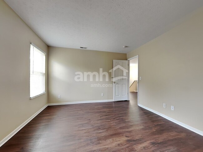 Building Photo - 3455 Lakebrook Ct