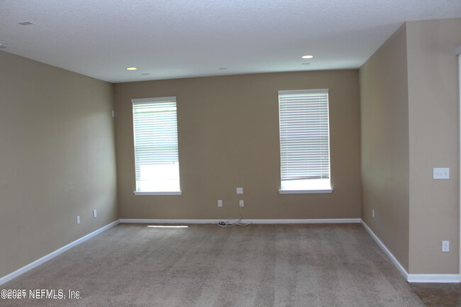 Building Photo - 564 Arborwood Dr
